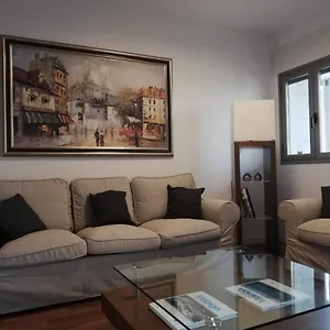 https://gran-piso-en-zona-comercial-malaga.1costadelsol.com